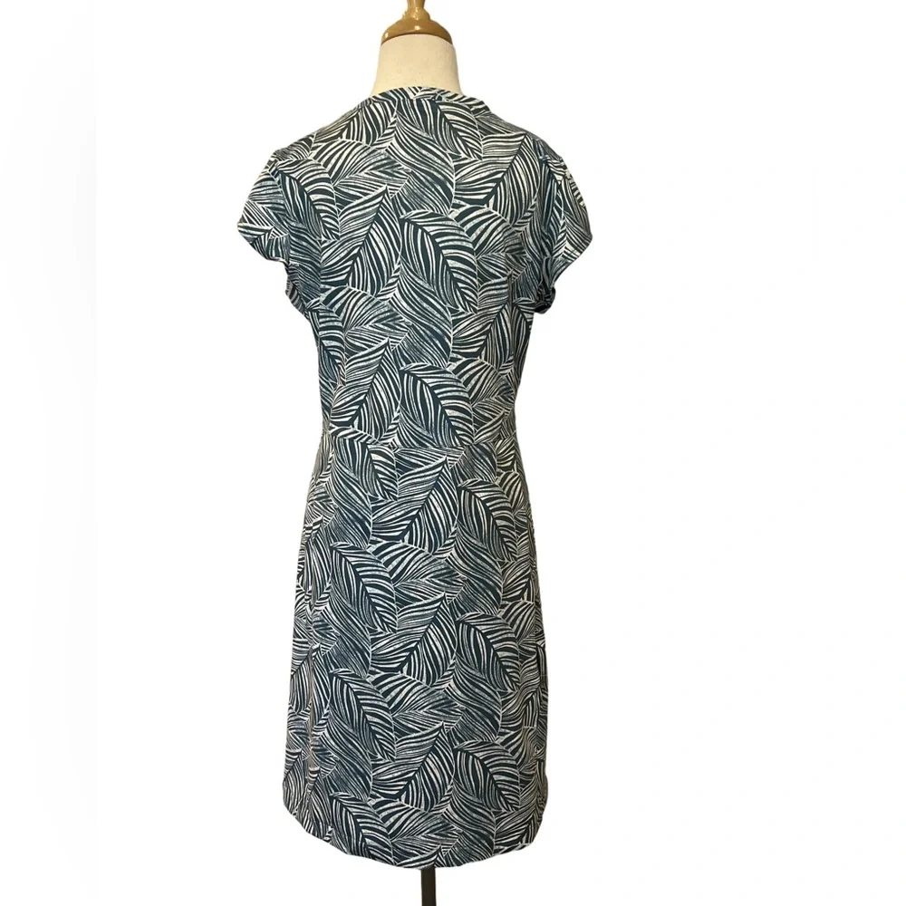 LL Bean Coastal Palm Leaf Print V-Neck Dress - Picture 3 of 6